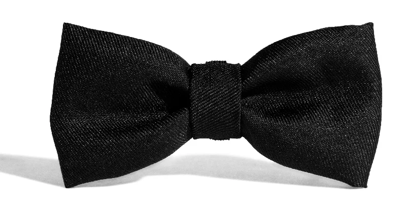  . **Cat food bowl anti-overturning**Gotham Bow Tie