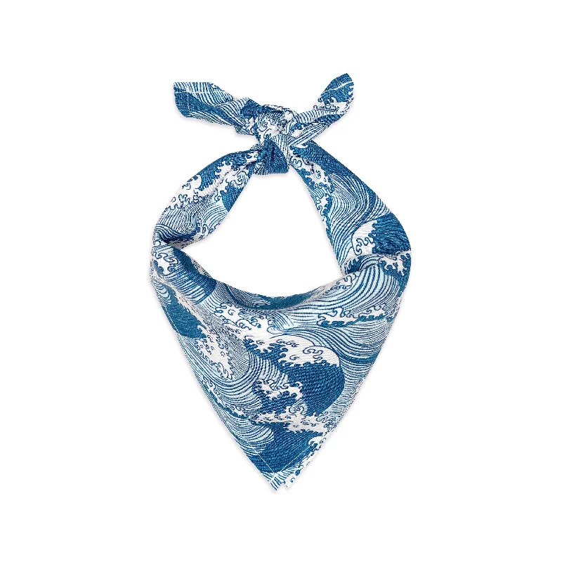   . **Dog bathing brush massage**Nami Bandana