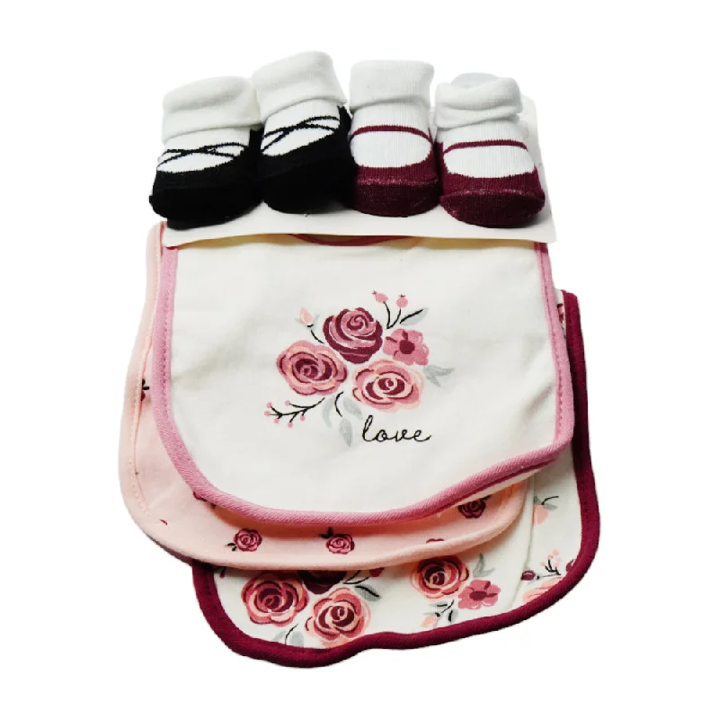 - Teething and chewing toys for puppiesBABY BIB 3PC PACK WITH 2 PAIR BOOTIES MDW-23 CHI 17605