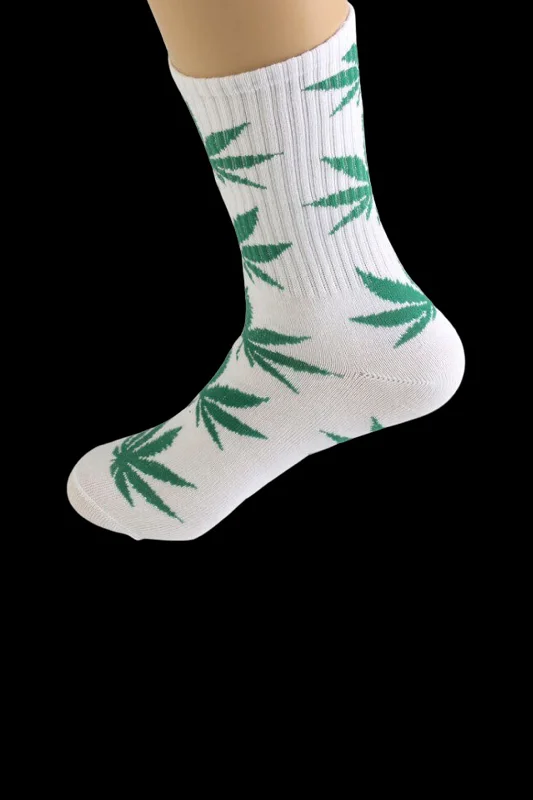 - Natural latex pet mattressCloud 8 Cannabis Leaf Cotton Crew Socks