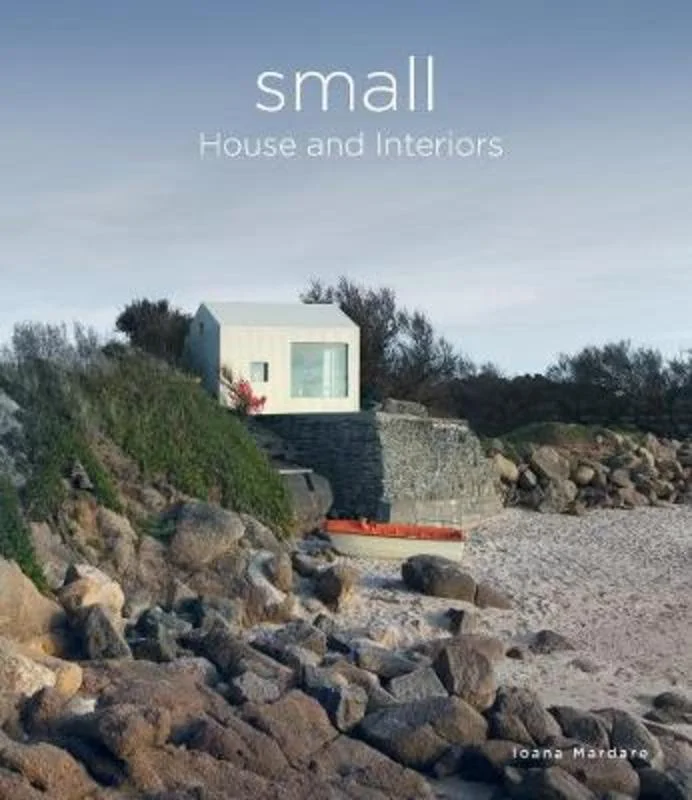 - Postoperative pet anti-licking Elizabethan collarSmall: House And Interiors